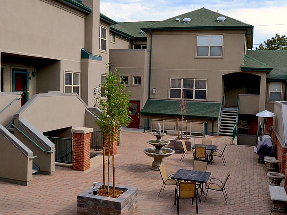 2901 Wynadot Street #16 -Courtyard