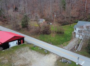 15 S Fork Rd, Stanton, KY 40380