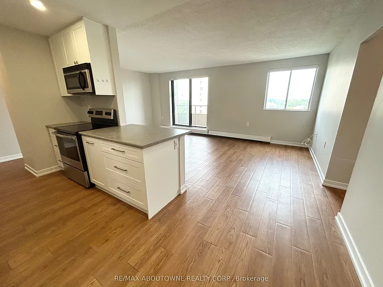 82 Millside Dr #904 — Photo 7