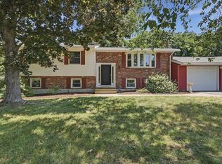 7 San Mateo Dr, Chelmsford, MA 01824