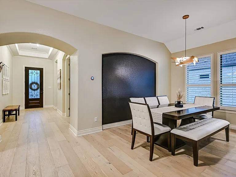 603 Anfield Cir — Photo 6