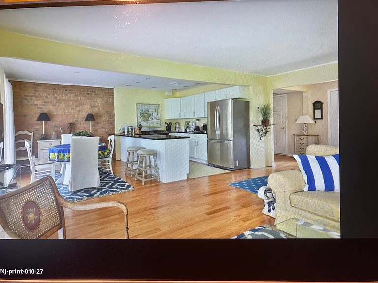 Linden Ct — Photo 7