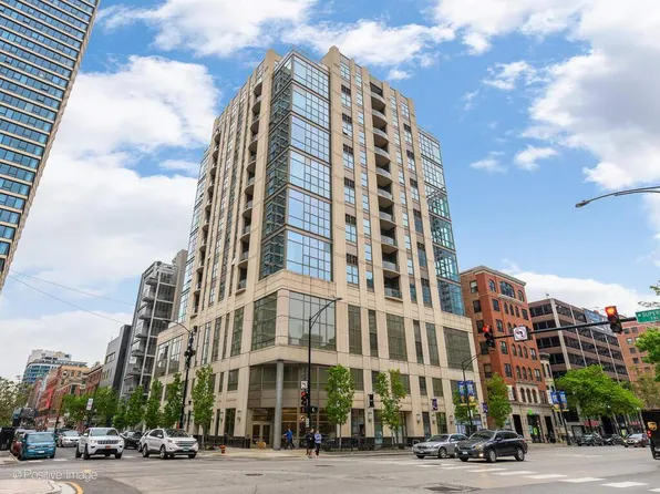150 W Superior St APT 801, Chicago, IL 60654