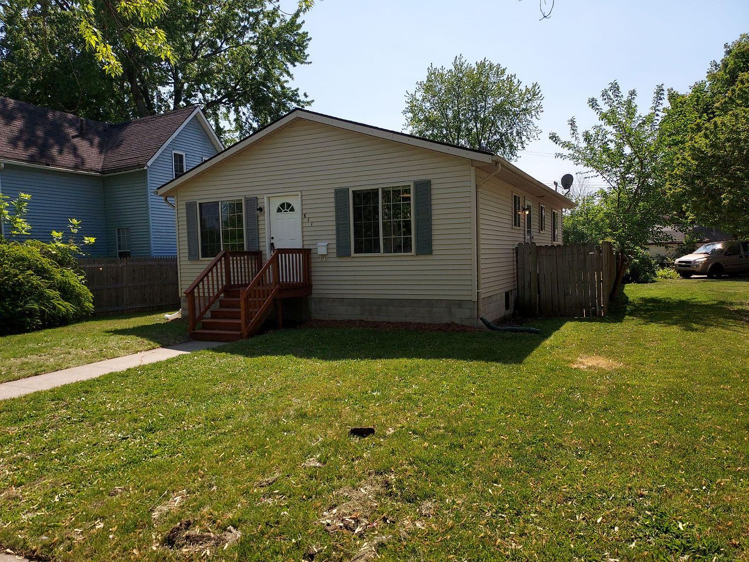 611 14th St, Port Huron, MI 48060 Zillow
