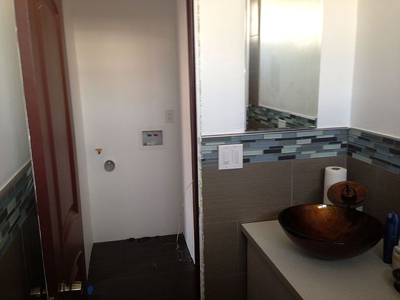 3rd image of 6921 Emil Ave