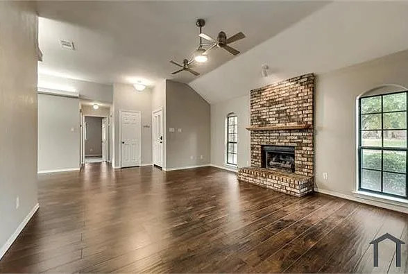 4 bed, 1634 sqft, $2,500 — Photo 1