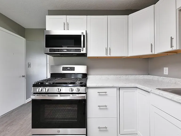 1317 Washington St — Photo 14