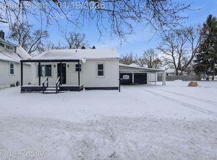 2213 Bancroft St, Port Huron, MI 48060