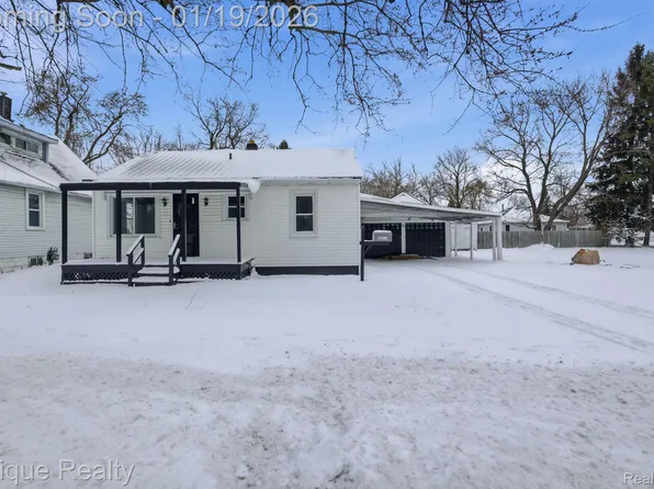 2213 Bancroft St, Port Huron, MI 48060