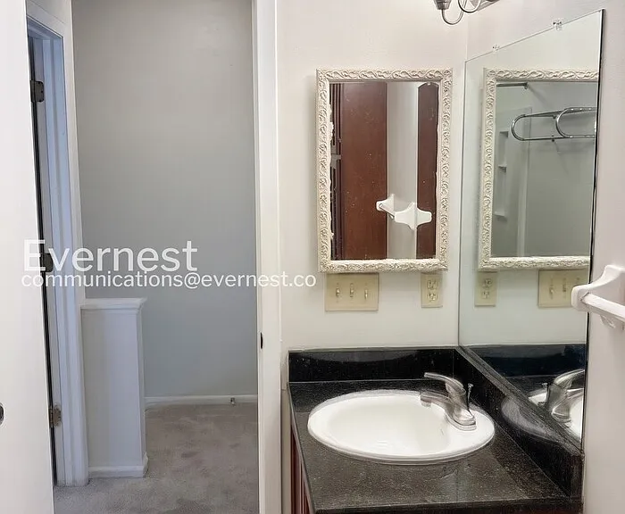 1268 Michigan Ave — Photo 36