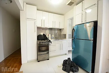 Rented by Mdrn Residential