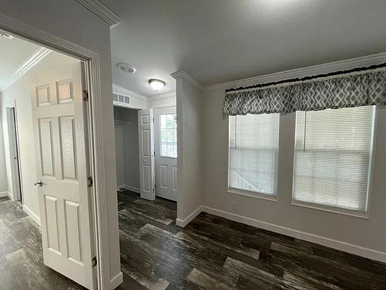 328 Eland Dr #328 — Photo 14
