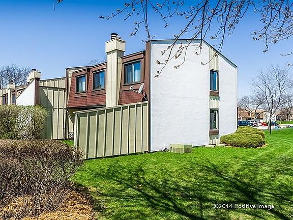 2nd image of 17 Stratford Ct