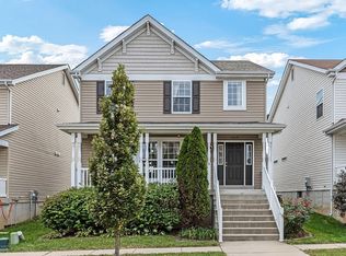 1315 Commons Cir, Saint Charles, MO