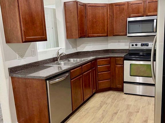 5th image of 139 W Spring Hill Way