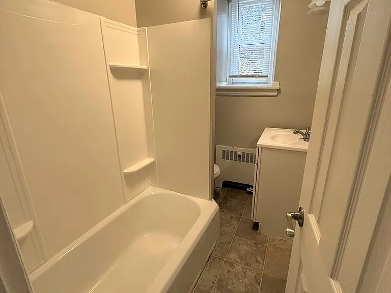 Greenside Manor — Photo 45