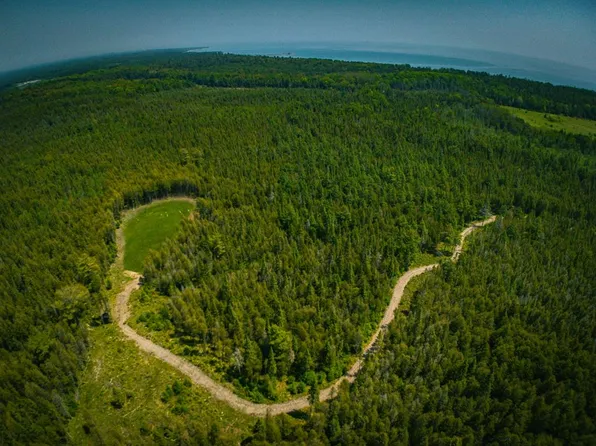 Silverdale Rd, Sturgeon Bay, WI 54235