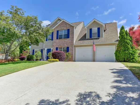 1095 Big Haynes Dr, Grayson, GA 30017