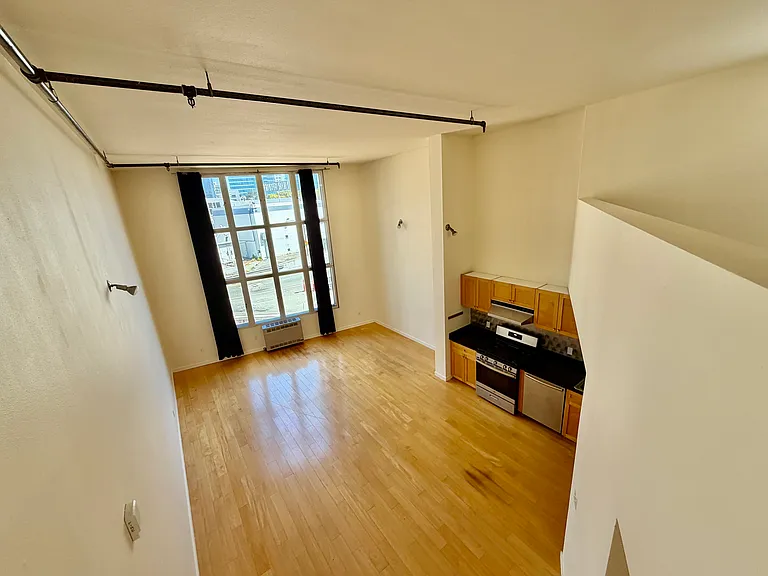 575 Harrison Street — Photo 9