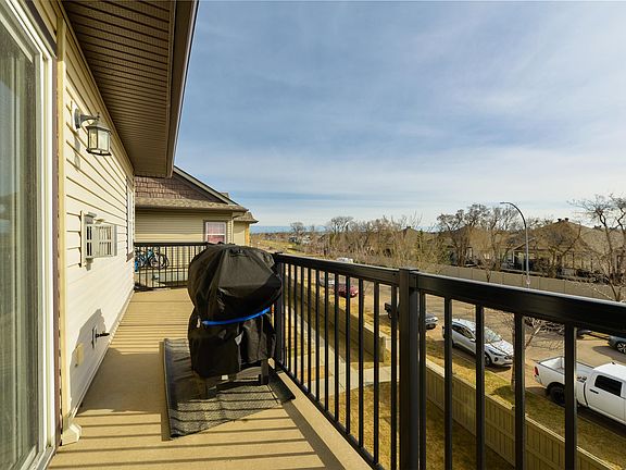 3rd image of 840 156th St NW #5