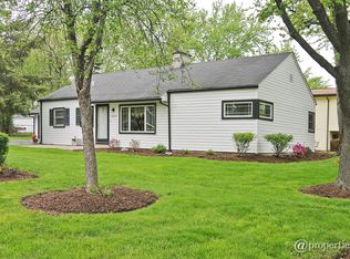 17876 W Kewaunee Dr, Grayslake, IL 60030