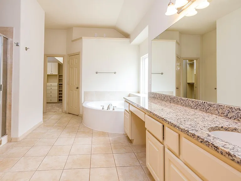 62 S Longsford Cir — Photo 26