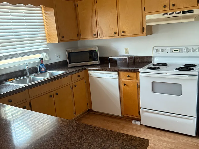 600 Anderson Hwy #611 — Photo 9
