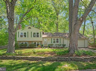 11923 Oakwood Dr, Woodbridge, VA