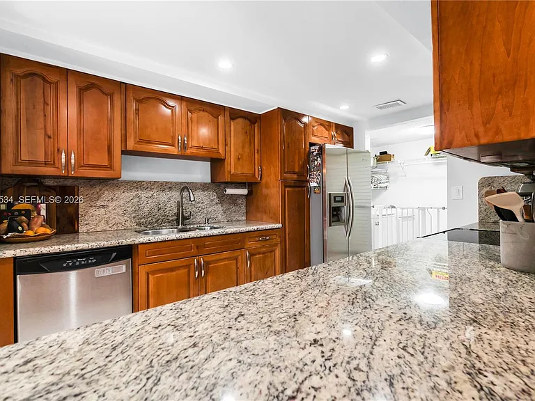 13340 SW 88th Ter #D — Photo 14