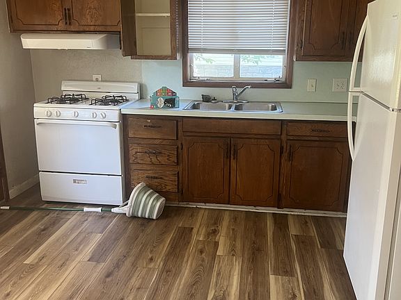5th image of 1304 N Union Ave
