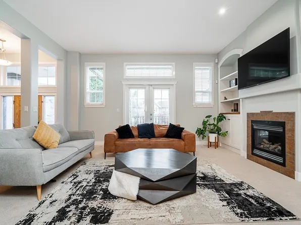6075 165a St, Surrey, BC V3S 7W6