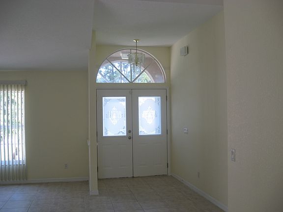 3rd image of 1385 Longbow Ave