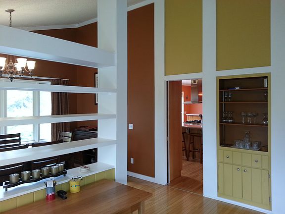3rd image of 825 SE Meadow Vale Dr