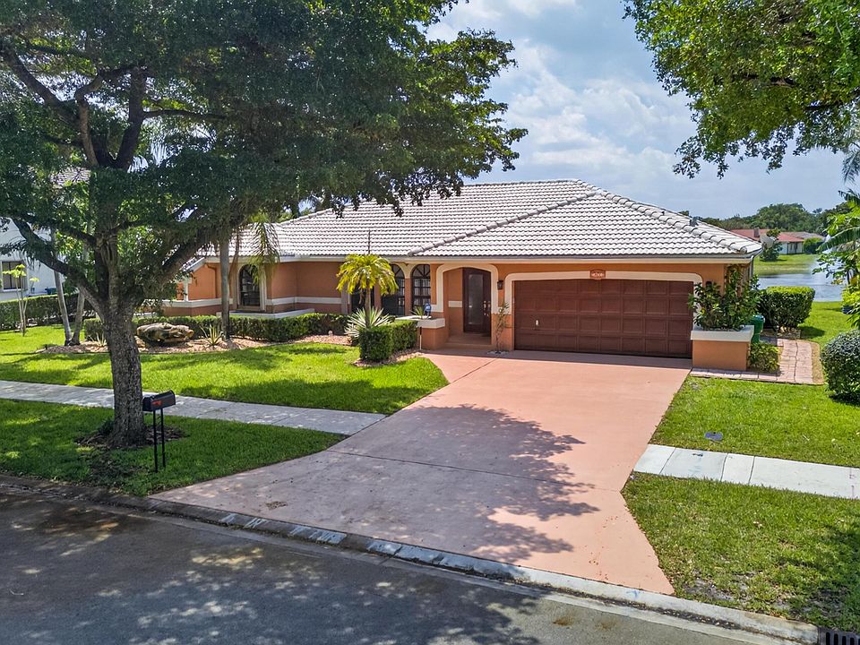 1st image of 6266 NW 54th Drive