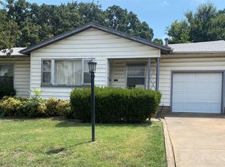 5520 Wainwright Dr, Fort Worth, TX 76112