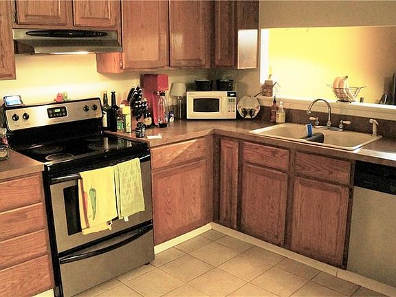 4th image of 3978 Wyckoff Dr