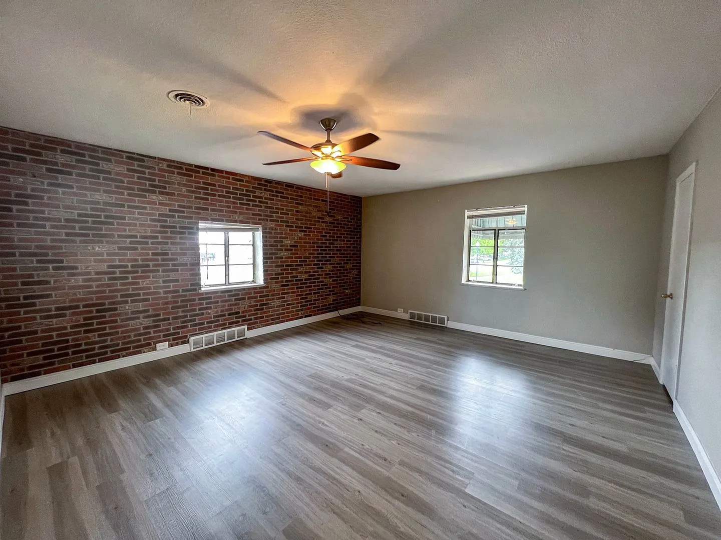 Private Bedroom Available Across from UNC | Utilities Included — Photo 2