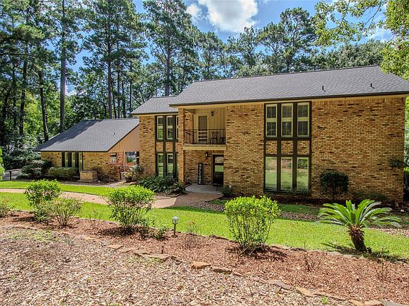 3rd image of 3783 Spring Dr