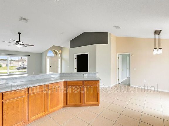 4th image of 12 Sawfish Ln