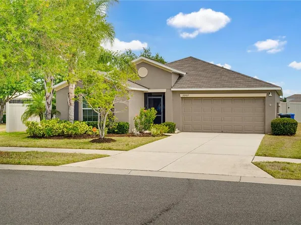 2202 4th St SW, Ruskin, FL 33570