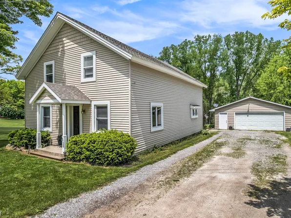 5126 Thompson Rd, Linden, MI 48451