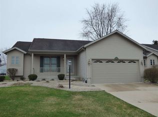 2049 Wild Rose Ln, Mishawaka, IN 46544