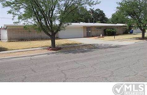 2nd image of 9808 Daphne Ct