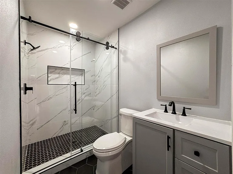 730 Dunkley Dr — Photo 14