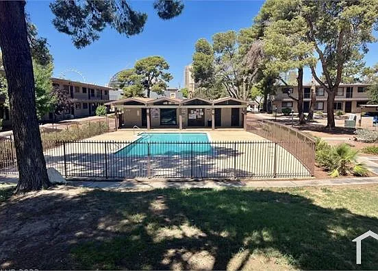 2 bed, 816 sqft, $999 — Photo 4