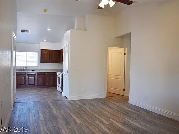 2nd image of 10421 Aloe Cactus St #0