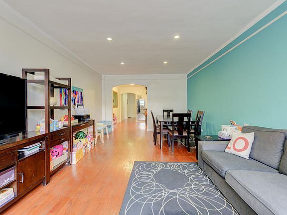 3rd image of 98120 Queens Blvd APT 2K