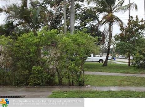 2nd image of 3100 SW 21st St