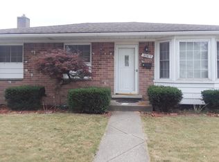 27417 Wagner Dr, Warren, MI 48093