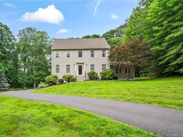 16 Twist Hill Road, Newtown, CT 06470